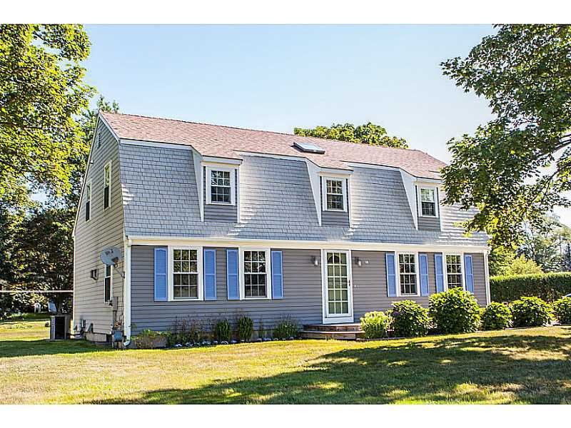 18 Olives Way, Middletown, RI 02842 - photo 1