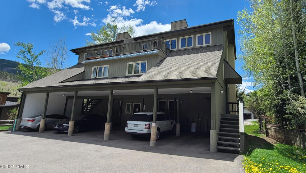 Northridge exterior