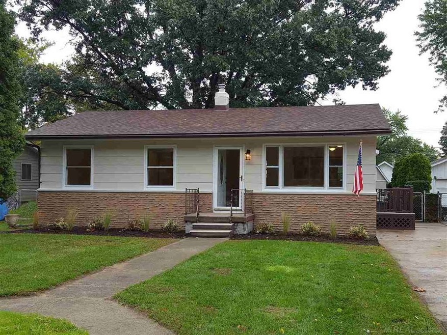 Nicely landscaped, welcoming curb appeal