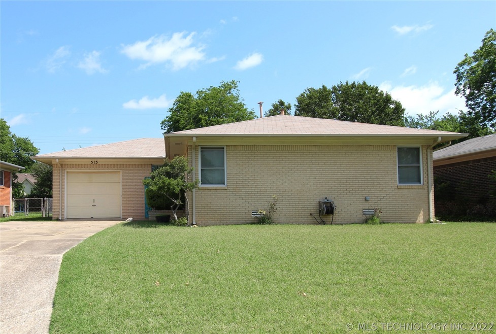 513 Northwest Ave, Ardmore, OK 73401 - photo 1