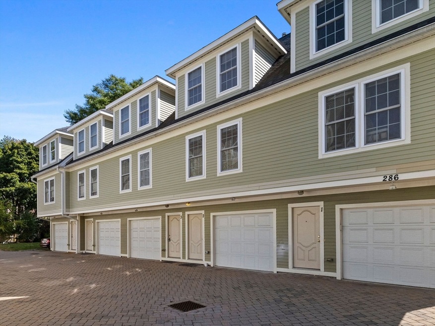 286 River St unit 2, Cambridge, MA 02139 - photo 1