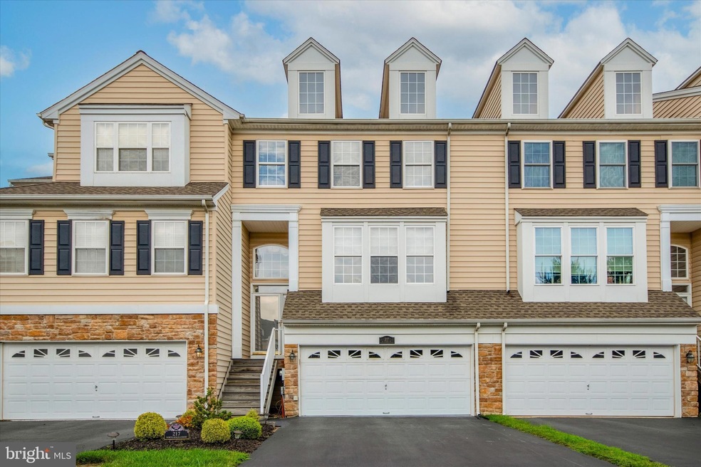 217 N Azalea Ct, Glen Mills, PA 19342 - photo 1