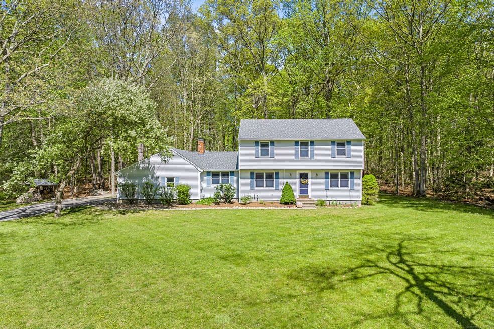 59 Partridge Hollow Rd, Gales Ferry, CT 06335 - photo 1