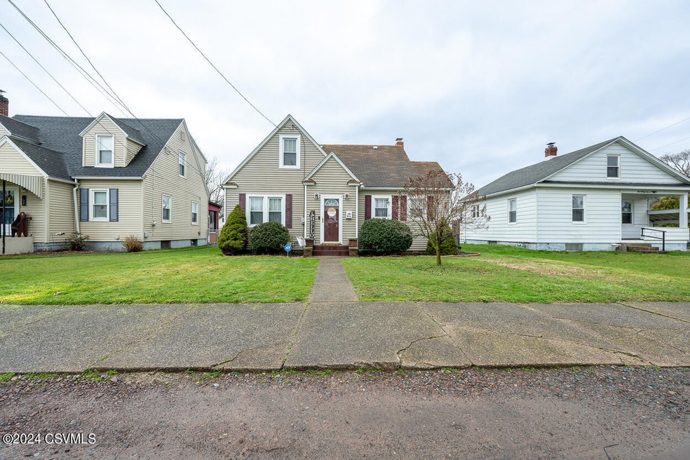 531 N Warren St, Berwick, PA 18603 - photo 1