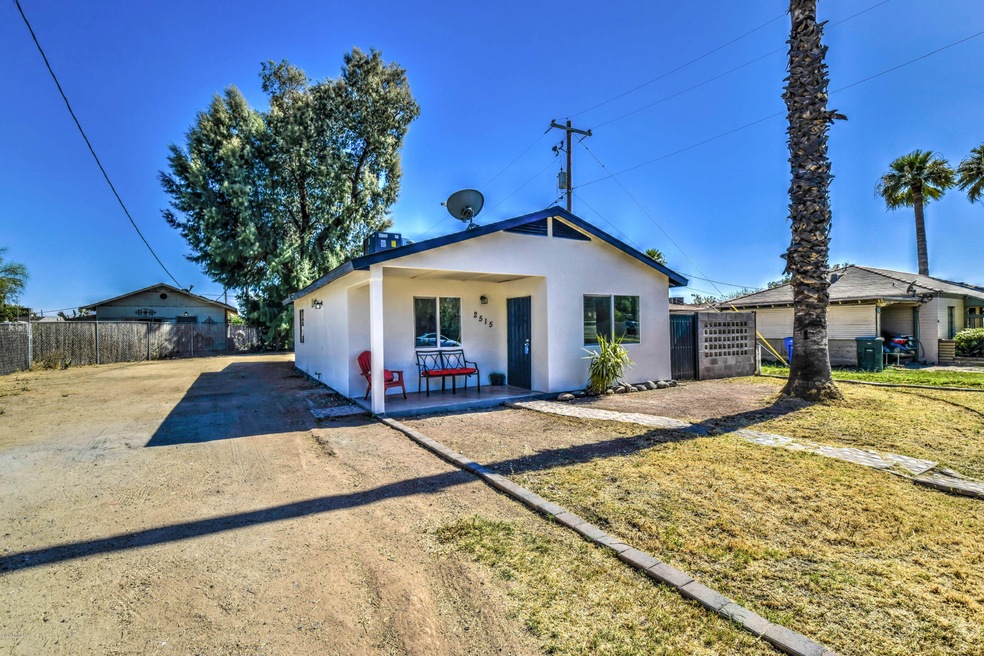 2515 E Hubbell St, Phoenix, AZ 85008 - photo 1