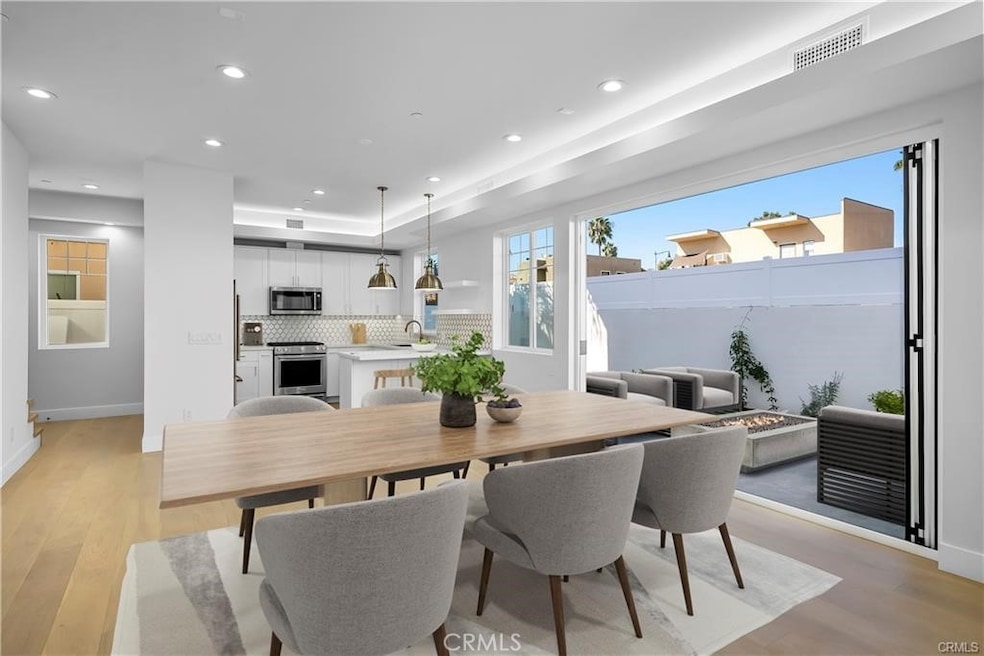 2317 Vanderbilt Ln unit C, Redondo Beach, CA 90278 - photo 1