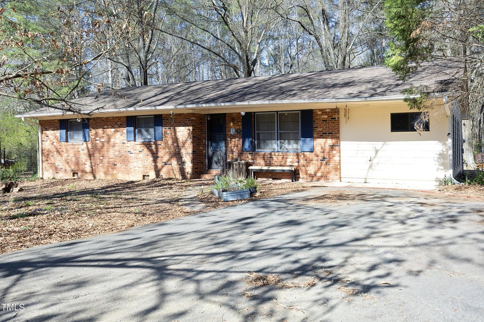 169 Hillcrest Dr, Pittsboro, NC 27312 - photo 1