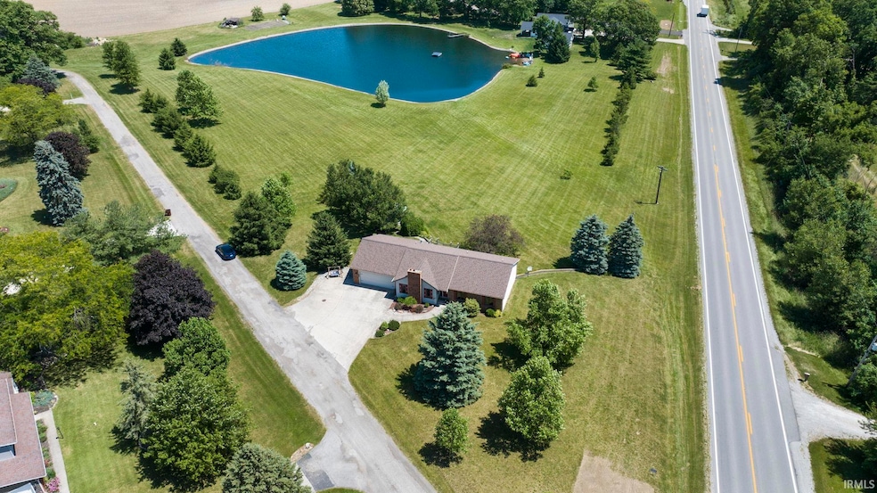 7637 E State Road 205, Churubusco, IN 46723 - photo 1