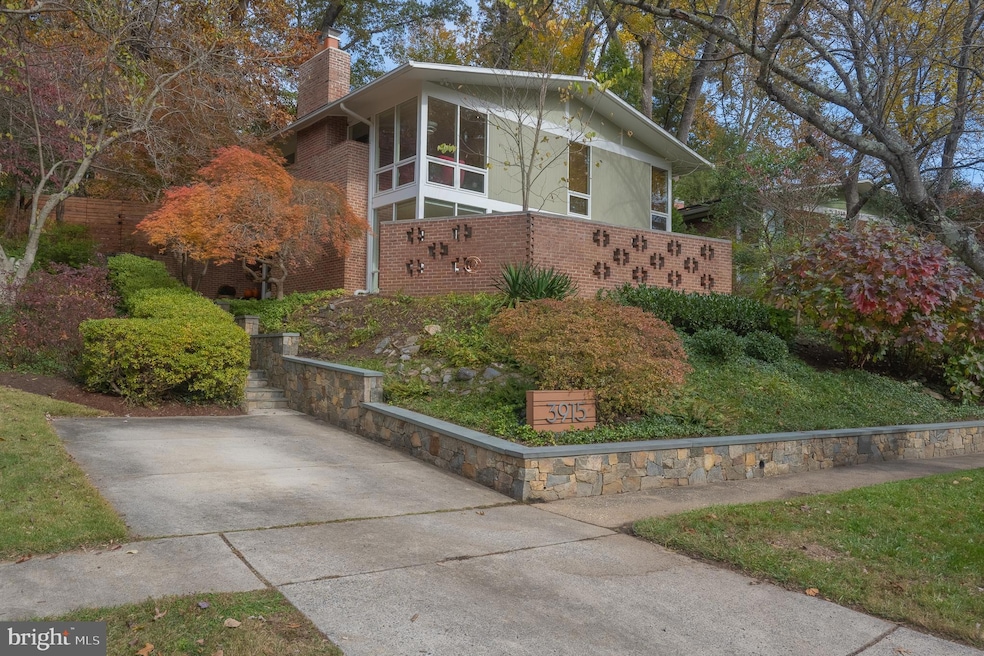 3915 Rickover Rd, Silver Spring, MD 20902 - photo 1