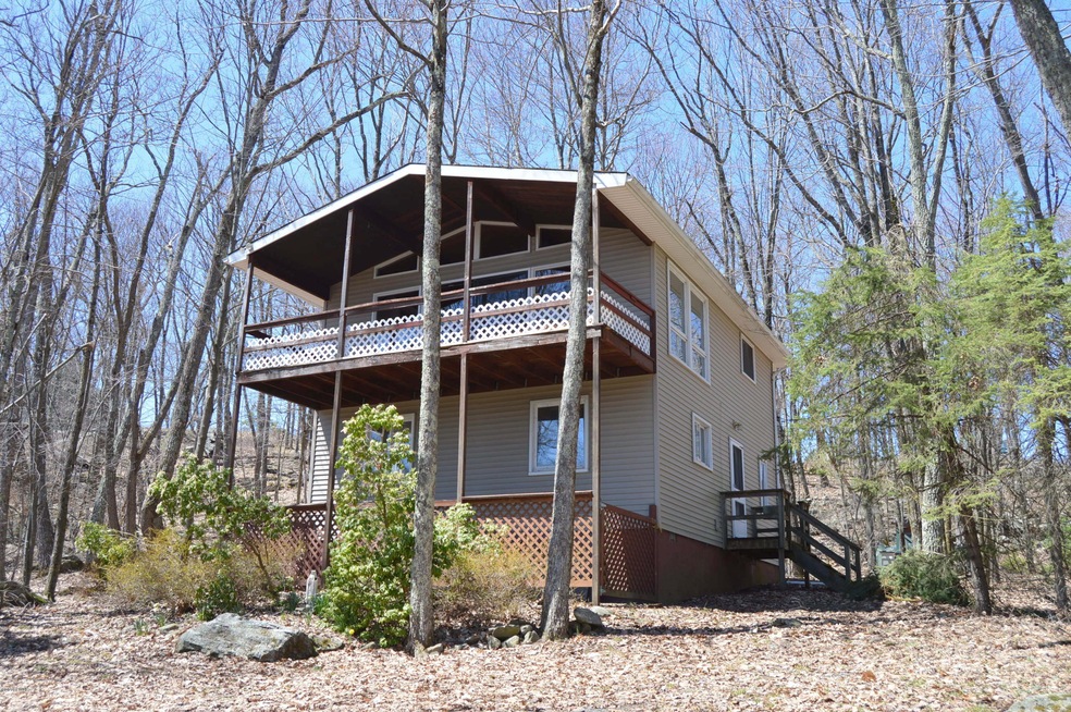 104 Lookout Dr, Hawley, PA 18428 - photo 1