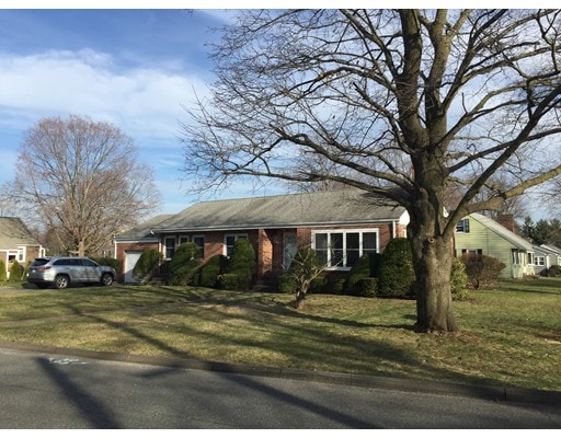 20 Pynchon Rd, Holyoke, MA 01040 - photo 1