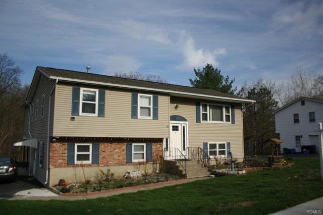 10 Riverglen Dr, Thiells, NY 10984 - photo 1