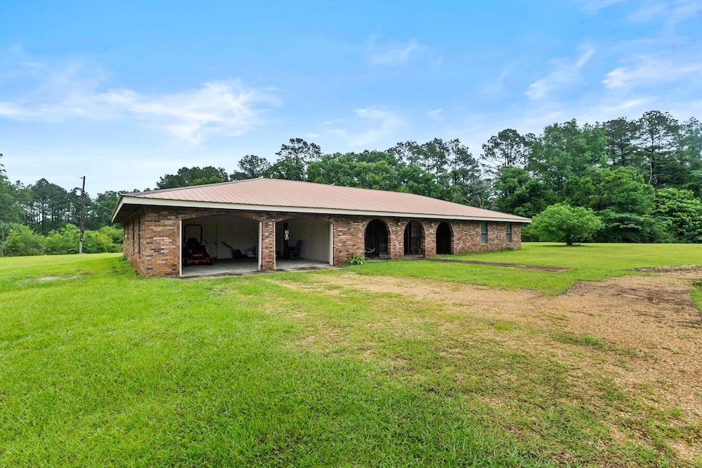 731 New Hope-Kokomo Rd, Foxworth, MS 39483 - photo 1