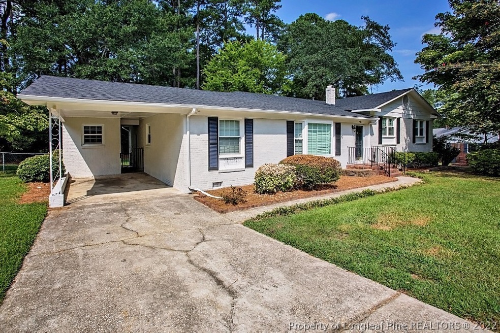 418 Edinburgh Dr, Fayetteville, NC 28303 - photo 1