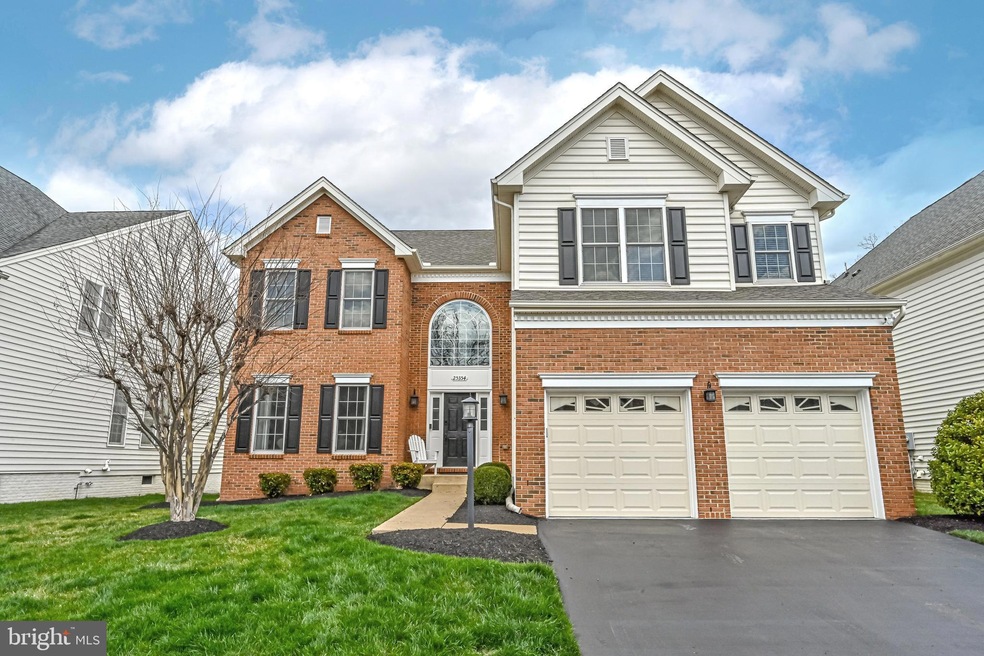 25354 Justice Dr, Chantilly, VA 20152 - photo 1