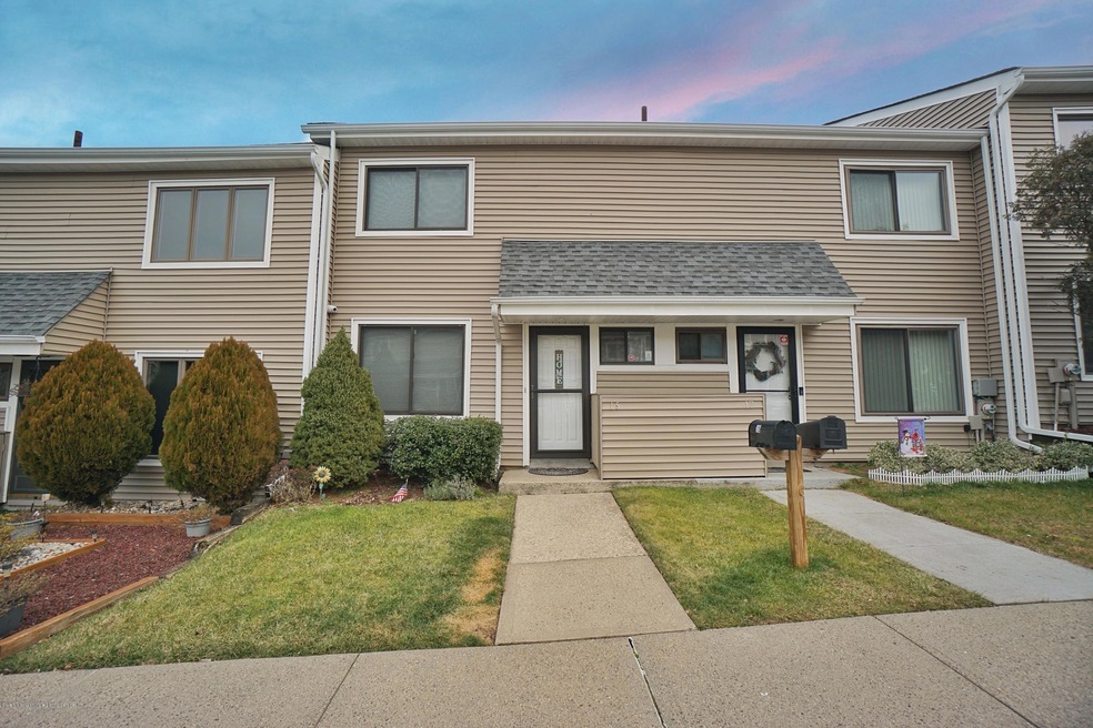 15 Redwood Loop unit 326, Staten Island, NY 10309 - photo 1