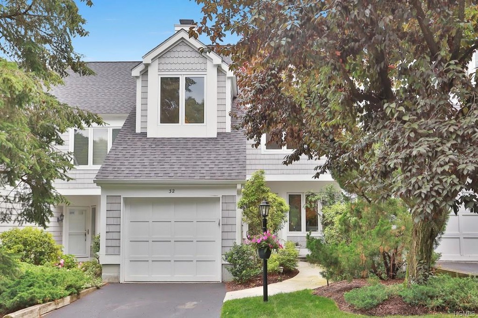 32 Berrybush Ln unit 32, Hastings On Hudson, NY 10706 - photo 1