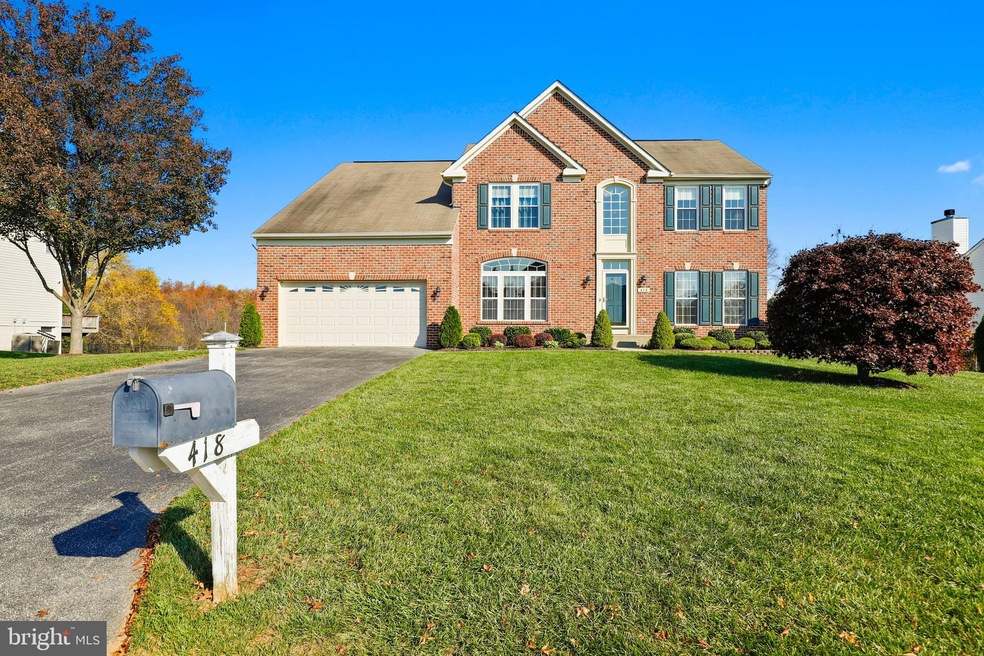 418 Ronsdale Rd, Sykesville, MD 21784 - photo 1