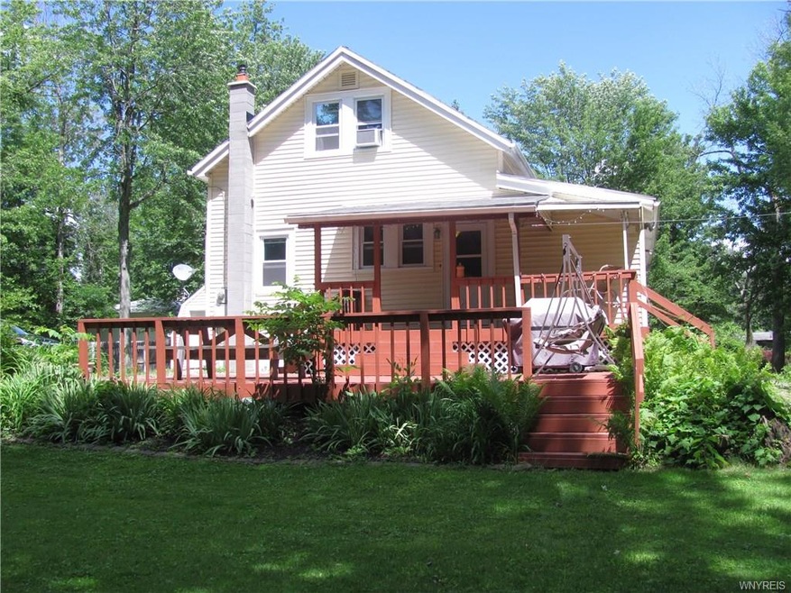 Welcome to 19 Haskell Dr - lush park like surround