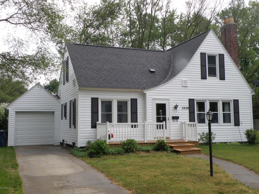 2928 Roosevelt - Main Photo