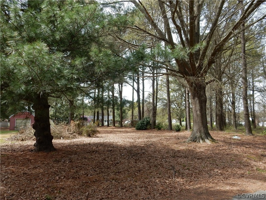 Beautiful lot with some mature trees, ready to bui