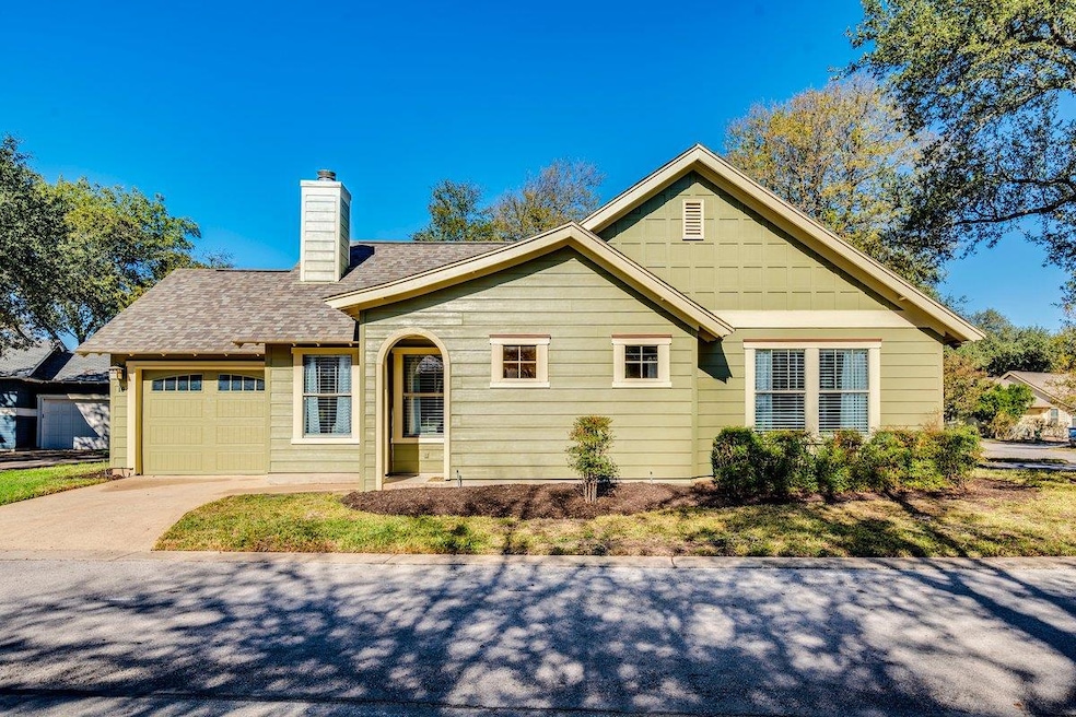 13604 Caldwell Dr unit 19, Austin, TX 78750 - photo 1