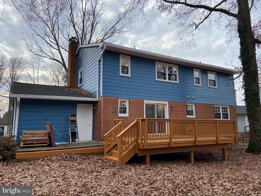 8706 Old Courthouse Rd, Vienna, VA 22182 - photo 1