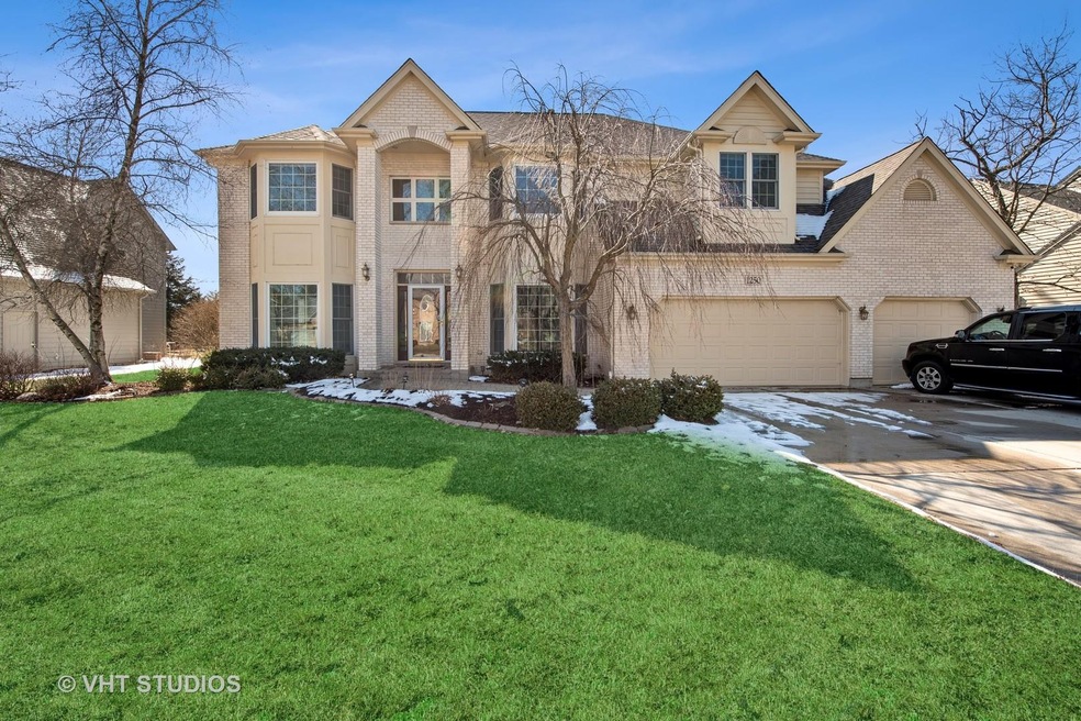 1250 Ivy Ln, Algonquin, IL 60102 - photo 1