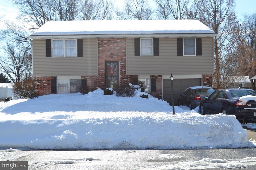 4714 Ryan Ct, Reading, PA 19606 - photo 1