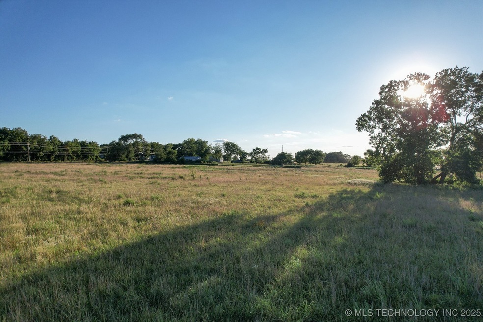 11 E 280 Rd, Grove, OK 74344 - photo 1