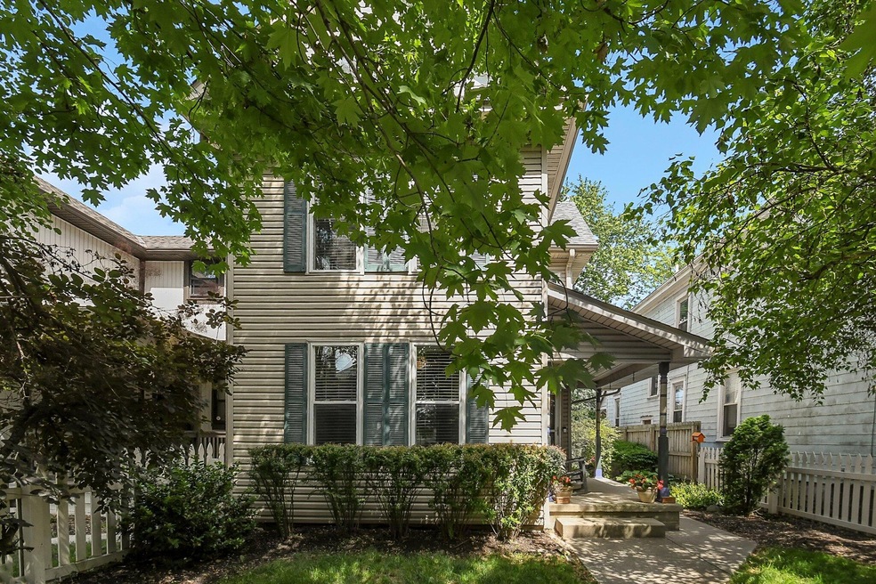 1082 Pennsylvania Ave, Columbus, OH 43201 - photo 1