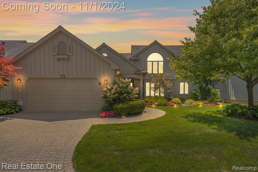 7107 Daventry Woods Dr, West Bloomfield, MI 48322 - photo 1