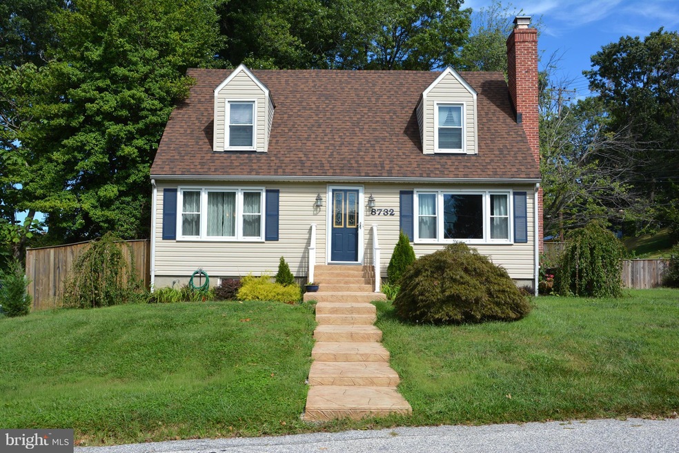 8732 Oakleigh Rd, Parkville, MD 21234 - photo 1