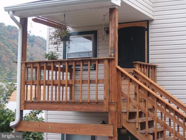 45 S Green St unit 6, Berkeley Springs, WV 25411 - photo 1