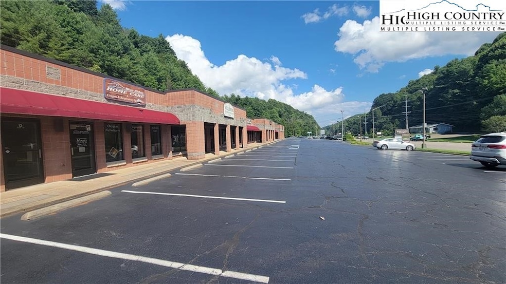 2348 N Carolina 105 unit 11, Boone, NC 28607 - photo 1