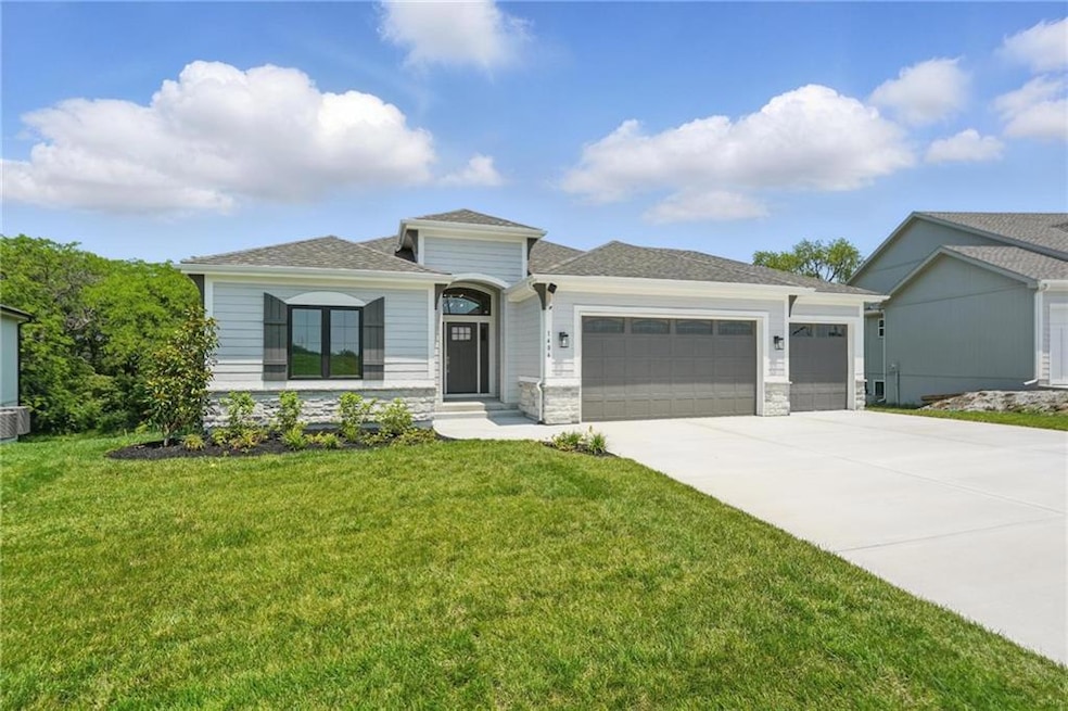 For Sale $707,500 • Co-Listing Agent