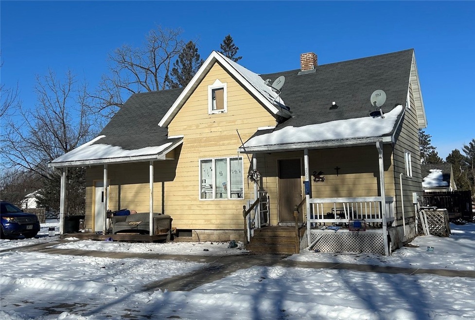 Main house has 2 separate units: one in basement a