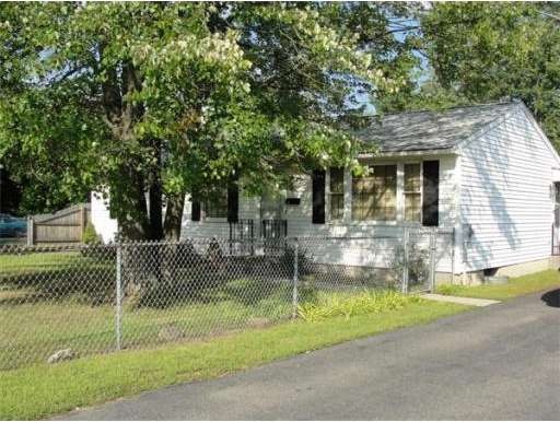 9 Allen Park Rd, Springfield, MA 01118 - photo 1