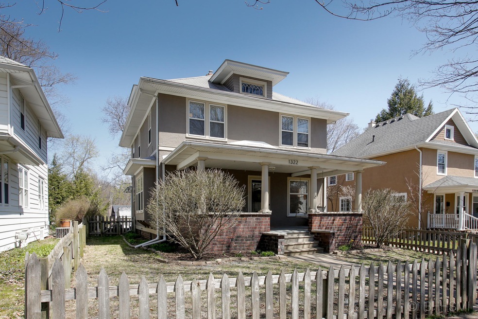 1322 hillcrest-101