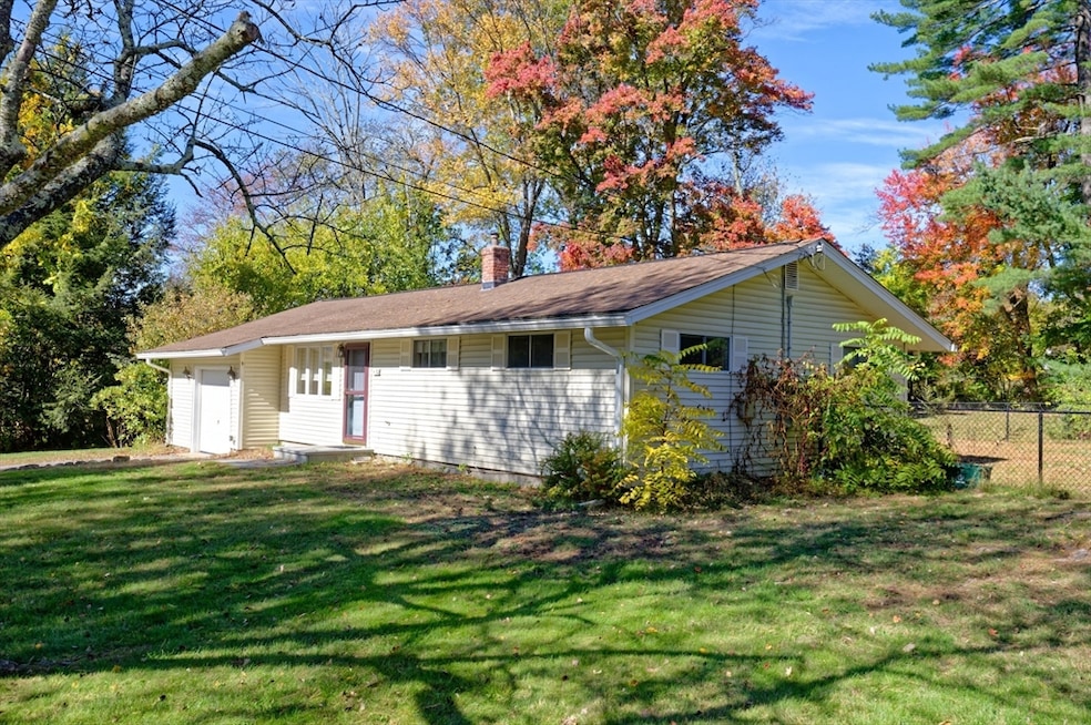 32 Colonial Way, Holliston, MA 01746 - photo 1