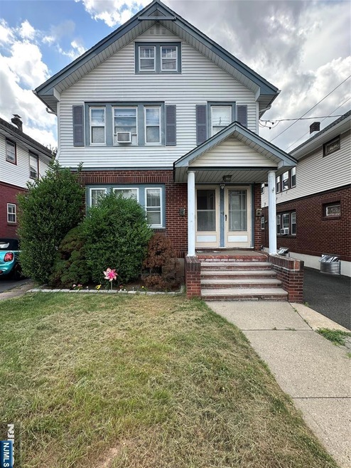 15-44 Parmelee Ave unit 1, Fair Lawn, NJ 07410 - photo 1