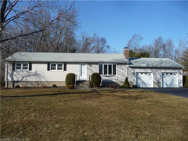 84 Longview Rd, Monroe, CT 06468 - photo 1