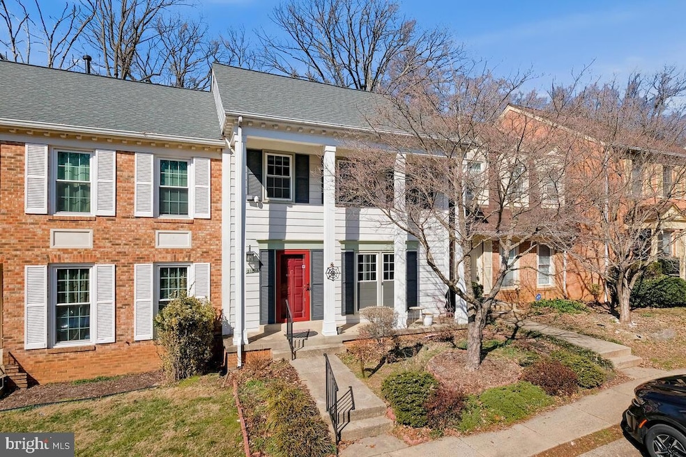 12218 Tildenwood Dr, Rockville, MD 20852 - photo 1