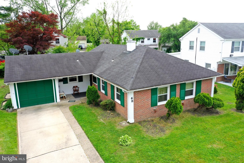 68 Pembrook Ln, Willingboro, NJ 08046 - photo 1