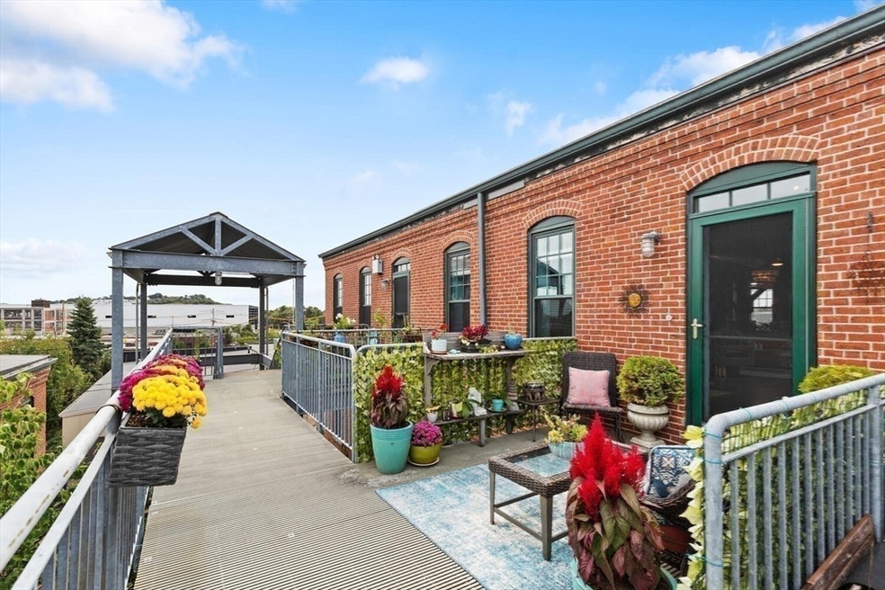 Spencer Lofts Condominiums unit 32, Chelsea, MA 02150 - photo 1