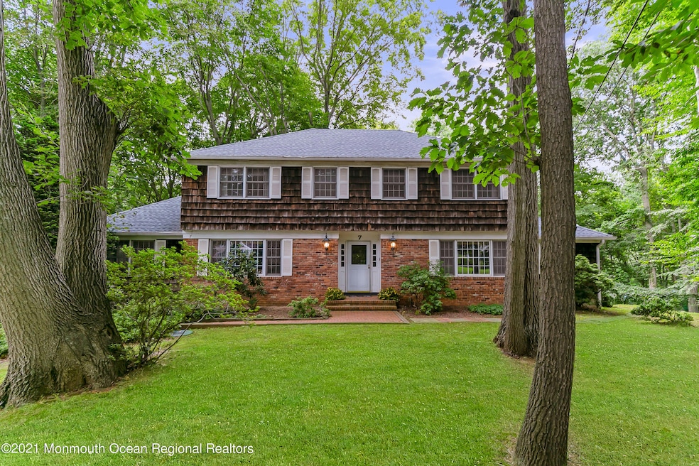 7 Fieldcrest