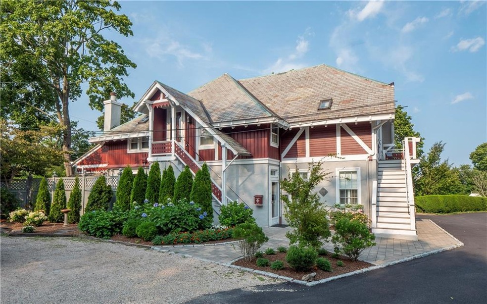 120 Rhode Island Ave unit D, Newport, RI 02840 - photo 1