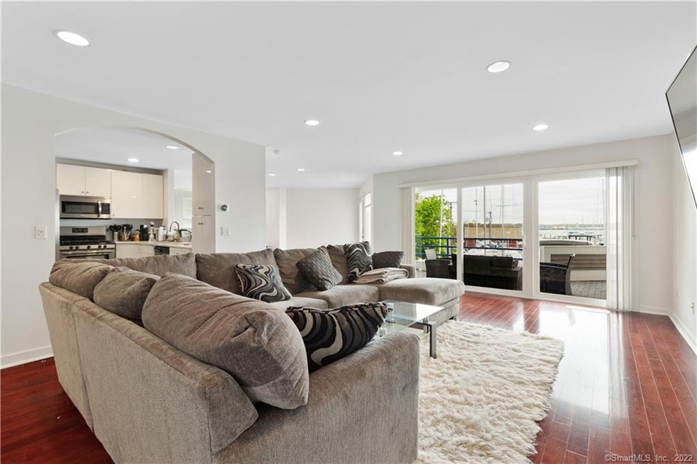 Slider to deck off Living room