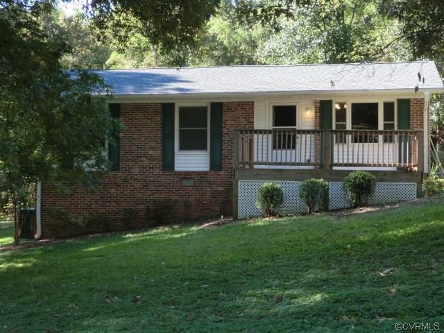 Well Maintained & One Owner Brick & Vinyl Rancher!