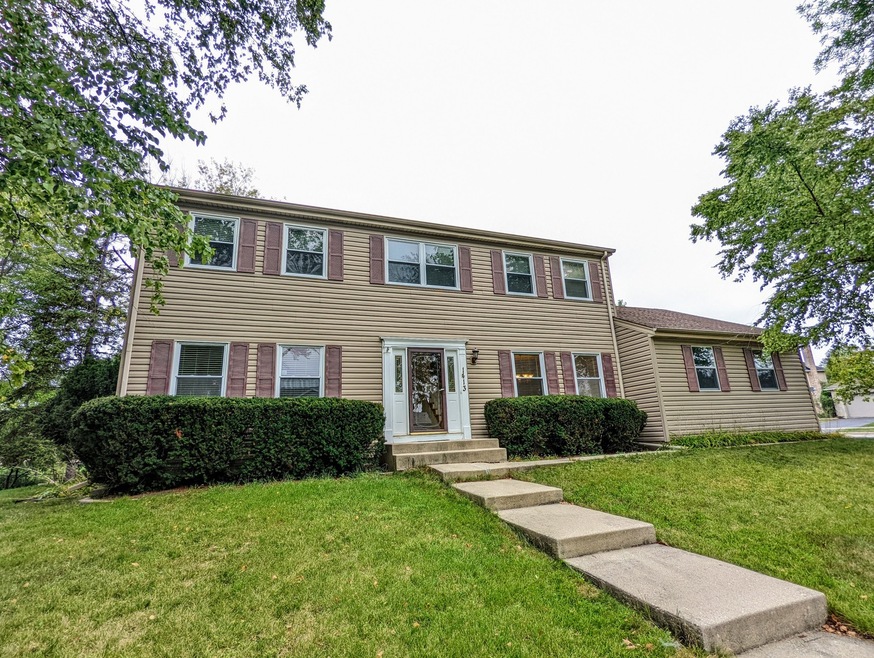 1413 Canyon Run Rd, Naperville, IL 60565 - photo 1